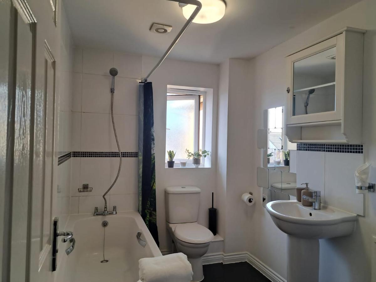 Luxury Rooms In Furnished Guests-Only House Free Wifi West Thurrock Grays Exterior foto