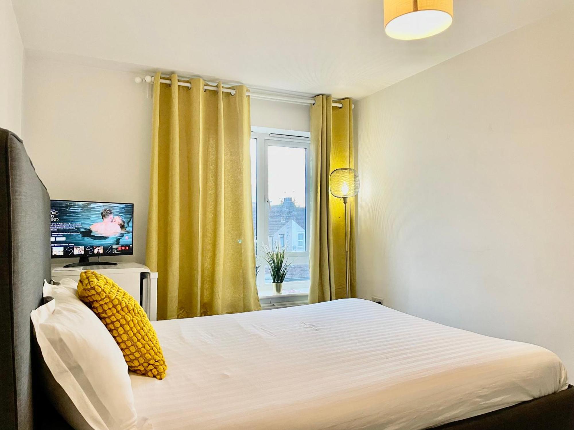 Luxury Rooms In Furnished Guests-Only House Free Wifi West Thurrock Grays Exterior foto